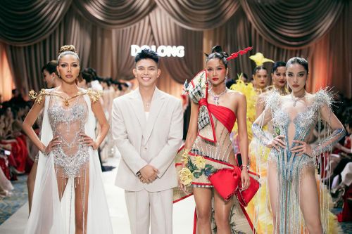 Trấn Thành trang điểm đậm sánh bước với Hari Won, Minh Triệu hội ngộ Kỳ Duyên