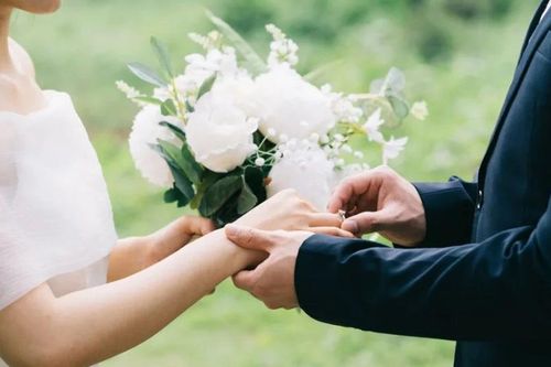 Hàn Quốc: Ngày càng nhiều trí thức giàu có tìm đến môi giới hôn nhân quốc tế