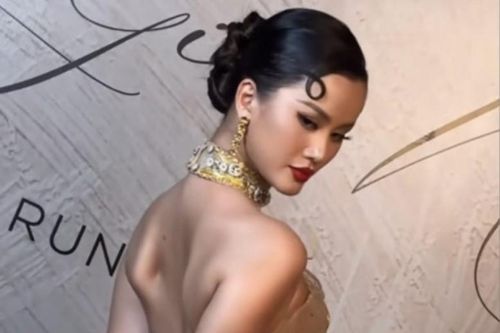 Á hậu Hương Ly bất ngờ bị 1 nữ diễn viên chê ngoại hình ngay ở sàn diễn: 'Bắp tay bự hơn mẹ 2 con'