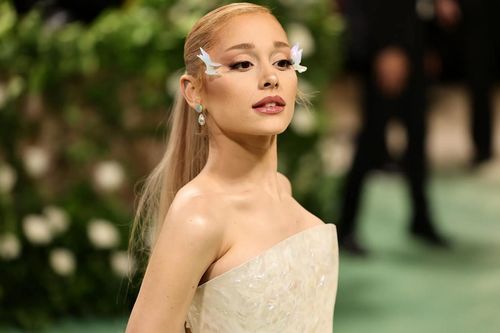 Rộ tin Ariana Grande tham gia show âm nhạc của Trung Quốc