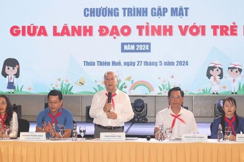 Quan tâm, chăm lo thế hệ măng non