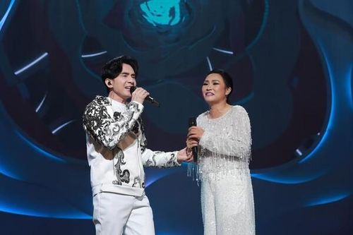 'Anh Bo' Đan Trường tập tễnh cùng Phương Thanh hội ngộ khán giả Thủ đô