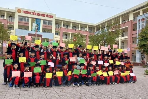 Hơn 2,3 triệu học sinh Hà Nội hoàn thành năm học 2023-2024