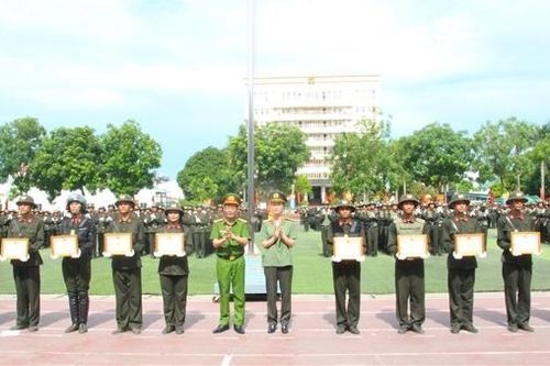 Hơn 16.000 chiến sĩ nghĩa vụ hoàn thành khóa huấn luyện tại Bộ Tư lệnh Cảnh sát cơ động