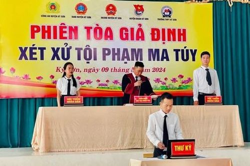 Thiết thực mô hình phiên tòa giả định trong trường học
