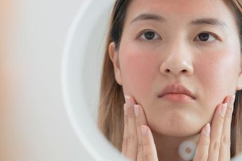 6 thói quen khiến làn da xuống sắc, lão hóa sớm