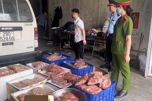 Hà Nội: Phạt chủ cơ sở kinh doanh thực phẩm nhập lậu 97,5 triệu đồng