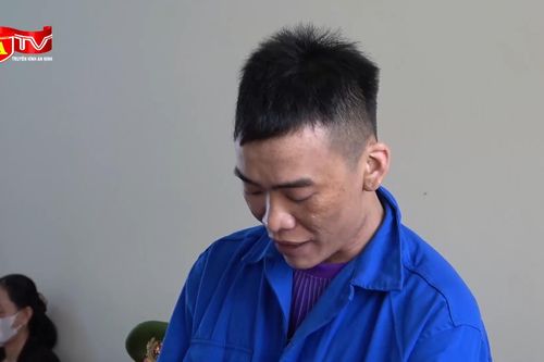 Mâu thuẫn trong lúc ngồi ăn cháo, thanh niên lấy dao đâm bạn tử vong