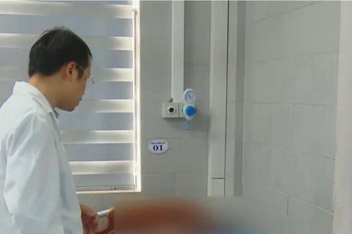 Hoại tử vùng rốn và thắt lưng sau khi hút mỡ bụng tại spa