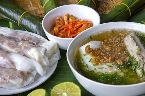 Bánh cuốn thời mở cửa