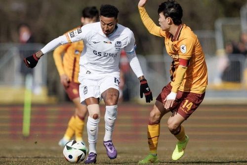 Lingard vượt khó tại Hàn Quốc