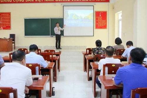 TOÀN VĂN: Quy định 145-QĐ/TW về chế độ bồi dưỡng, cập nhật kiến thức, kỹ năng với cán bộ lãnh đạo, quản lý các cấp