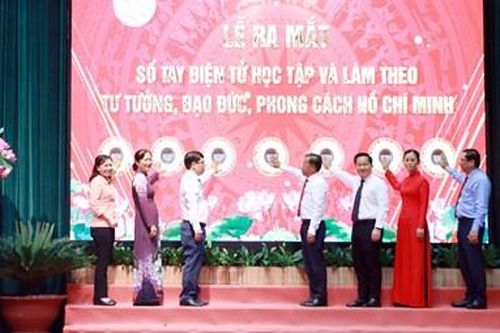Học và làm theo Bác cần thấm sâu, lan tỏa thiết thực
