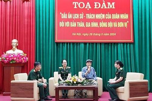 Truyền thụ, bồi đắp trách nhiệm cho quân nhân