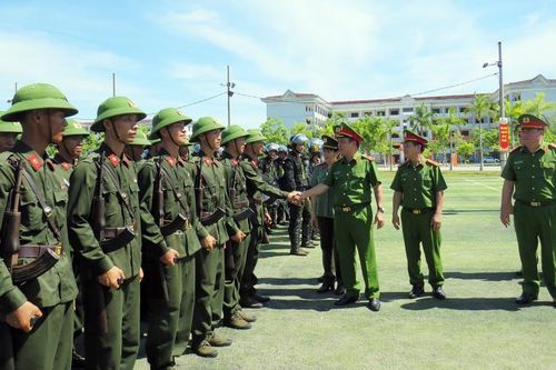 Hơn 16.000 chiến sĩ nghĩa vụ hoàn thành khóa huấn luyện