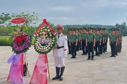 Thanh tra Công an Quảng Nam tổ chức nhiều hoạt động ý nghĩa nhân Ngày truyền thống