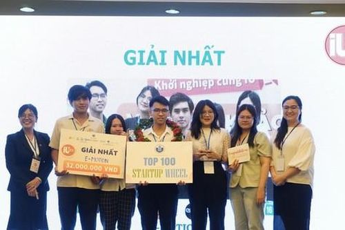 Dự án Cải tạo xe lăn thường thành xe lăn điện giành giải Quán quân cuộc thi khởi nghiệp 'IU Startup Demo Day 2024'