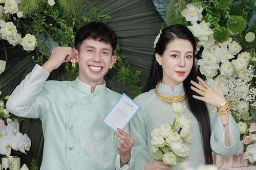Trùng lịch cưới, hậu vệ Hồng Duy xin rút khỏi danh sách tập trung đội tuyển Việt Nam