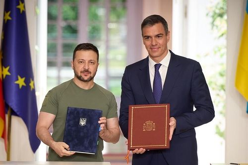 Tây Ban Nha viện trợ hơn 1 tỷ USD cho Ukraine
