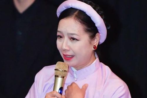 Showbiz 28/5: NSƯT Chiều Xuân kể bị NSND Thụy Vân tát nhiều cái liền
