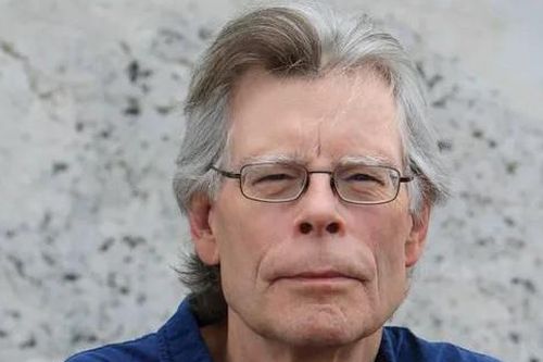 Tuyển tập 'đen tối' của ông hoàng truyện kinh dị Stephen King