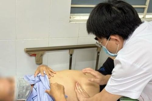 Mang ổ sán lá gan sau nhiều năm 'nghiện' rau sống