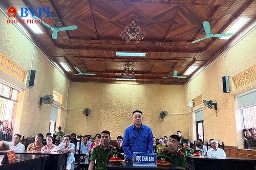 Án chung thân đối với bị cáo giết người vô cớ