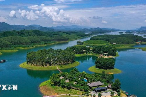 Đưa Khu Du lịch Quốc gia hồ Thác Bà trở thành trung tâm du lịch tầm cỡ quốc tế