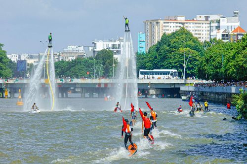 TP Hồ Chí Minh: Điều chỉnh giao thông 29 tuyến đường trong thời gian diễn ra Lễ hội Sông nước