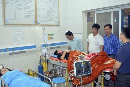 Nghệ An: Hơn 70 công nhân nhập viện do ngộ độc sau bựa ăn trưa