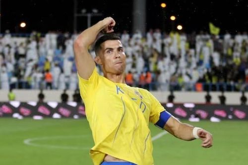 Ronaldo đứng đầu các VĐV được trả lương cao nhất, Messi xếp thứ 3