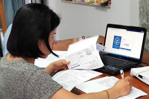 Bộ Tài chính đề xuất tiếp tục giảm 36 khoản phí, lệ phí