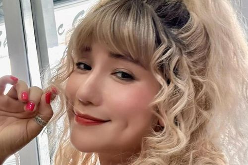 Chán hở bạo, MC Cát Tường tự nhận nhan sắc như 'búp bê hư'
