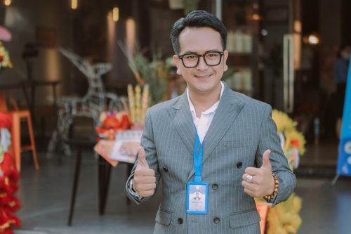 Hùng Thuận 'Đất phương Nam' công khai bạn gái sau đổ vỡ hôn nhân?