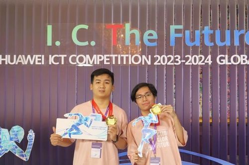 Sinh viên Việt Nam đoạt giải cao tại Cuộc thi toàn cầu Huawei ICT Competition 2023 - 2024