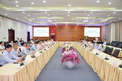 Bàn giải pháp tháo gỡ khó khăn cho Nhà máy Gang thép Lào Cai