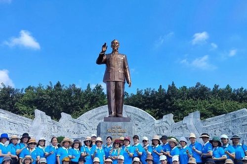 Phụ nữ An Khê 'Về nguồn' tại TP. Pleiku