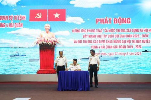Khối cơ quan Bộ Tư lệnh Vùng 4 Hải quân phát động thi đua thực hiện các nhiệm vụ