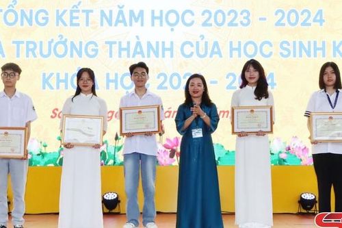 Trường THPT Chuyên Sơn La có 75,5% học sinh đạt học lực giỏi, tốt