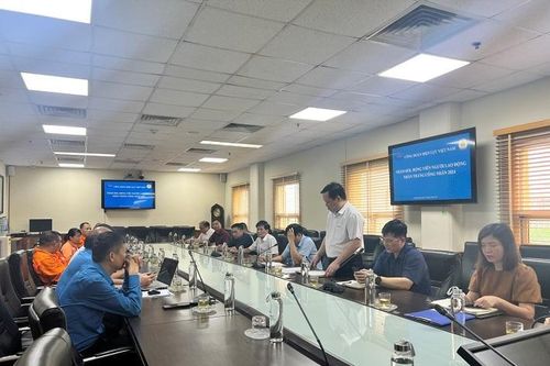 Công đoàn EVN thăm hỏi, trao quà cho người lao động Công ty Nhiệt điện Mông Dương