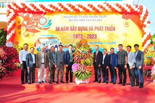 Xây dựng trường học đạt chuẩn quốc gia: Vạn sự khởi đầu nan