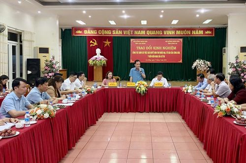 Trao đổi kinh nghiệm giám sát việc giải quyết đơn thư khiếu nại, tố cáo của công dân và kiến nghị của cử tri