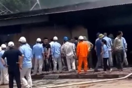 Cháy quán cơm ở Hải Dương 1 cháu bé tử vong, 1 bé bị thương nặng