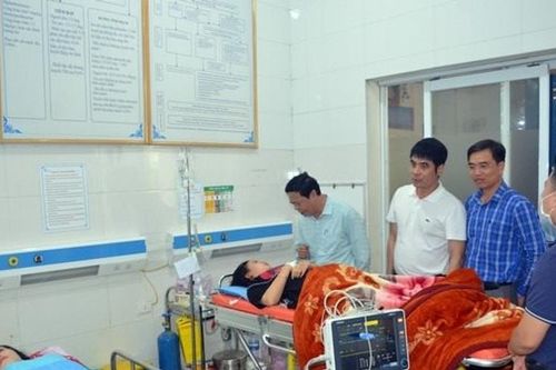 Nghi ngộ độc thức ăn, hơn 71 công nhân nhập viện cấp cứu