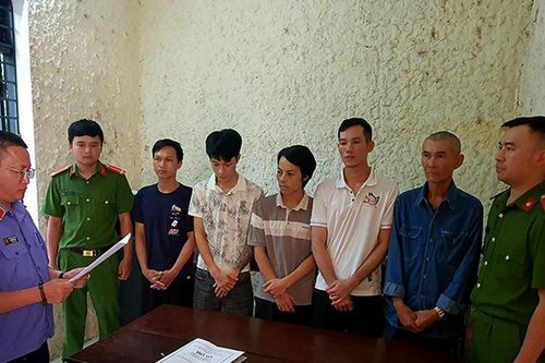 Hà Tĩnh: Khởi tố 5 đối tượng mua ma túy về nhà riêng để sử dụng