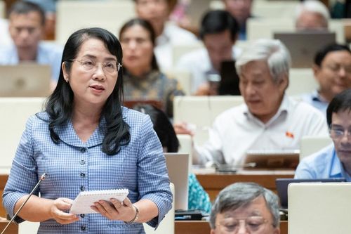 Bố trí cán bộ nữ tiệm cận với các chức danh lãnh đạo
