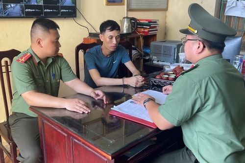 Nam Định: bí mật trong chiếc túi màu đen giấu tại nhà nam thanh niên