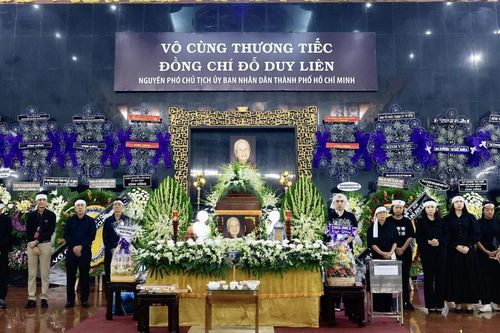 Tiễn đưa đồng chí Đỗ Duy Liên về nơi an nghỉ cuối cùng