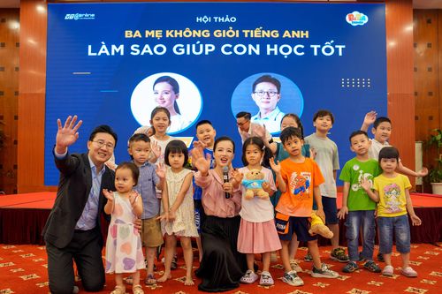 'Ba mẹ không giỏi tiếng Anh, làm sao giúp con học tốt?'