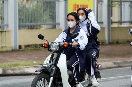 Cân nhắc độ tuổi điều khiển xe gắn máy và việc luật hóa từ người đủ 15 tuổi